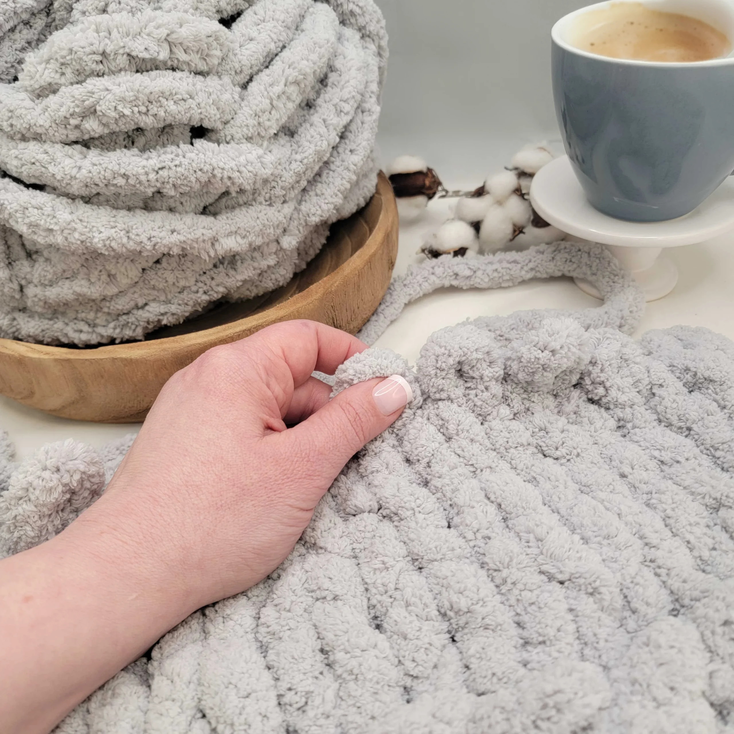 Jumbo Yarn Blankets: Knit Without Needles – March 27, 2026